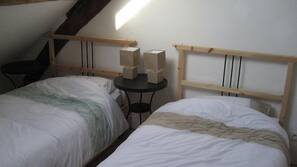 3 chambres, fer et planche à repasser, lits bébé, Wi-Fi