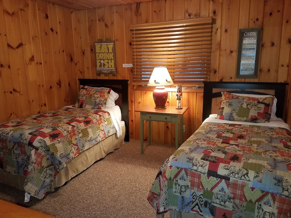 Plum Lake Home Rental 3 bedroom, 2 bath in Sayner, Wisconsin Sayner