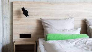 1 Schlafzimmer, Allergikerbettwaren, Zimmersafe, Schreibtisch