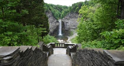 Inn at Taughannock Falls