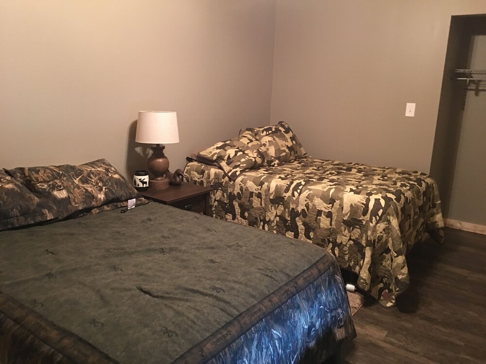 5 Bedroom Lodge in Illinois Calhoun County Vrbo