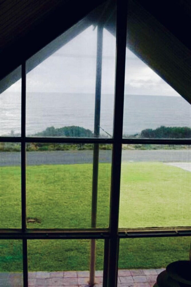 SouthBeach Absolute Beachfront 11 Gold Coast Drive Deals & Reviews (Carrickalinga, AUS) Wotif