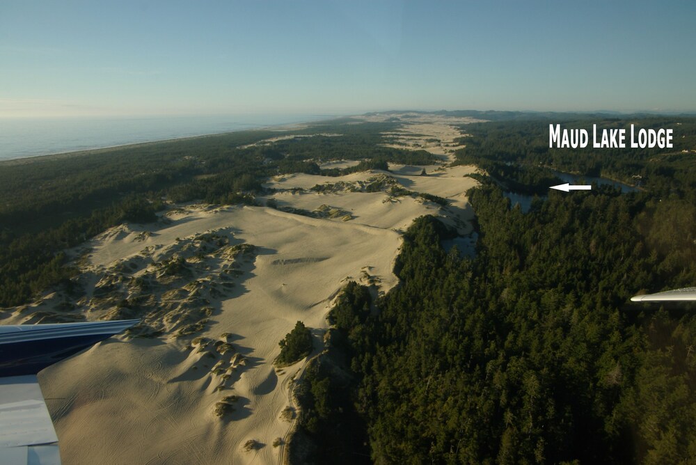 Maud Lake Lodge an Oregon Dune Access Lakefront Home Deals & Reviews