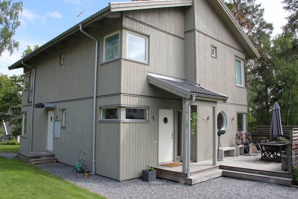 Modern House, 15 min drive from Stockholm City close to lake and the