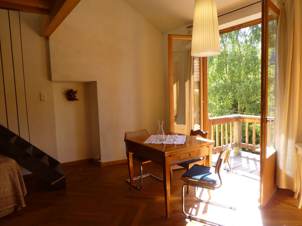 Romantic on the Rhine on Historic Estate Stylish and Unique for 2-4 People in Urbar, Germany
