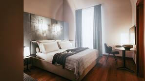 Minibar, cassaforte in camera, con stile personalizzato