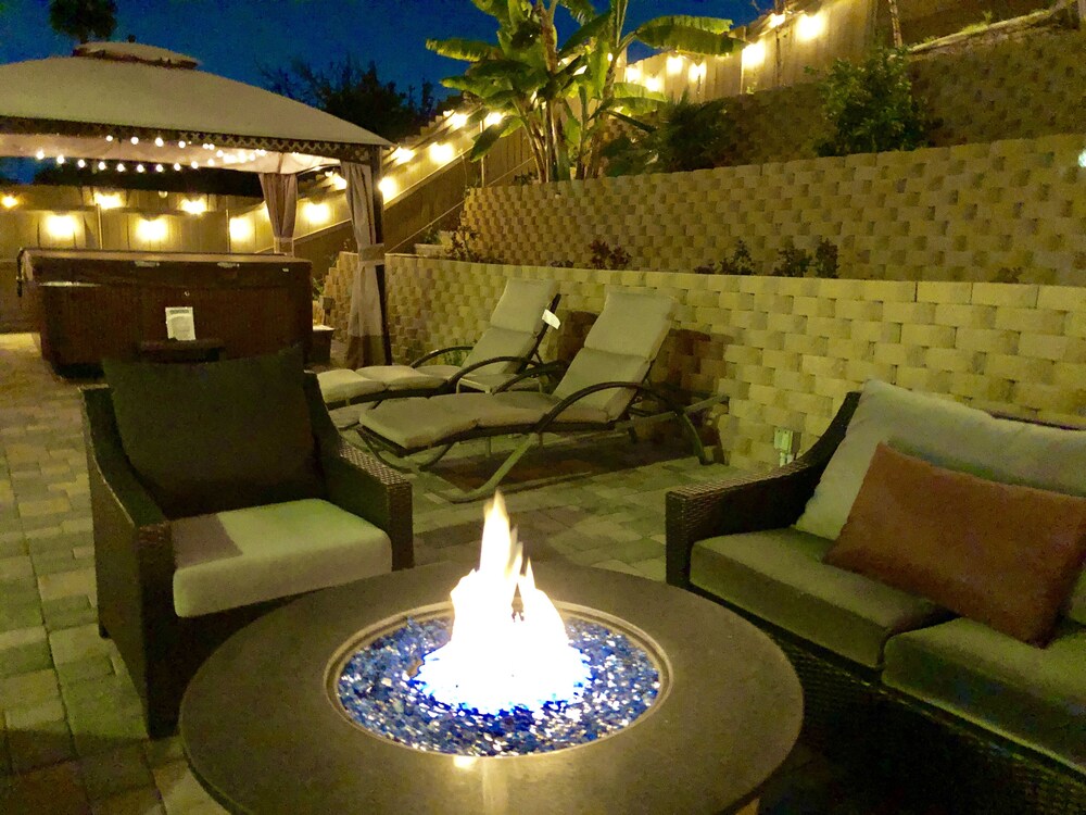Spacious Family Home With Hot Tub Fire Pit And More In San