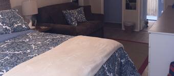 科罗纳德尔玛谢尔曼图书馆花园附近酒店优惠与网上订房 Expedia 智游网 科罗纳德尔玛谢尔曼图书馆花园附近酒店优惠与网上订房 Expedia 智游网