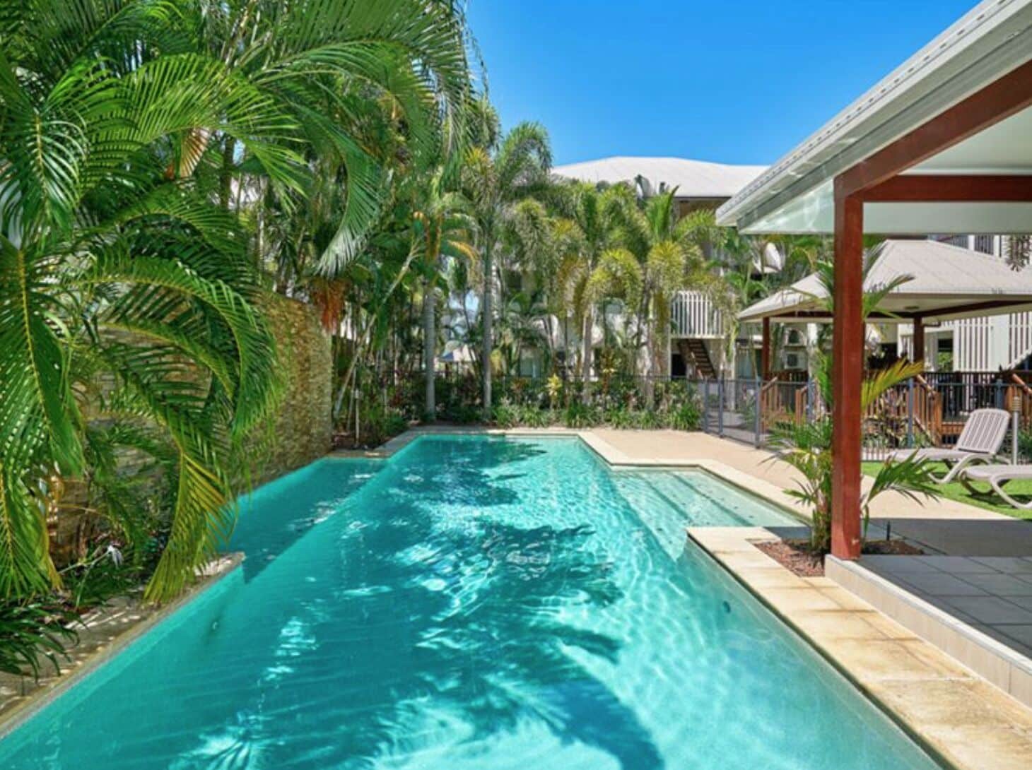 Spacious Central Modern 3 Bedroom Family Apartment