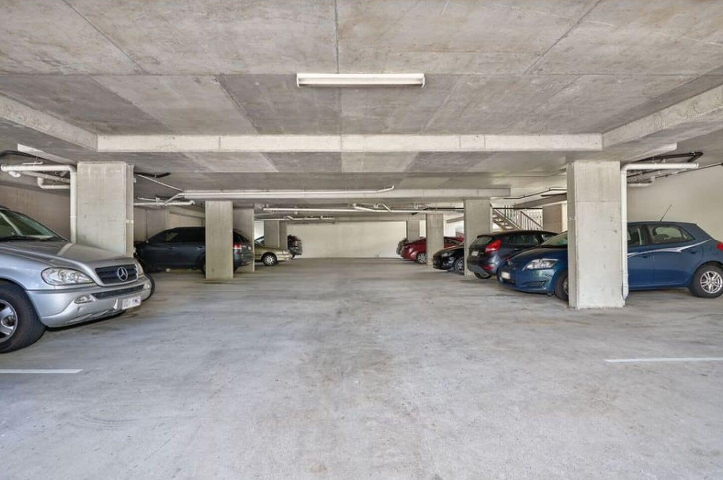 Spacious Central Modern 3 Bedroom Family Apartment