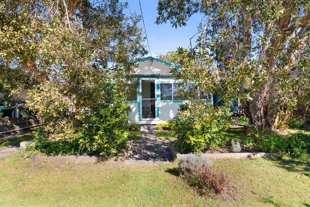 Curlew Cottage - Red Rock, NSW