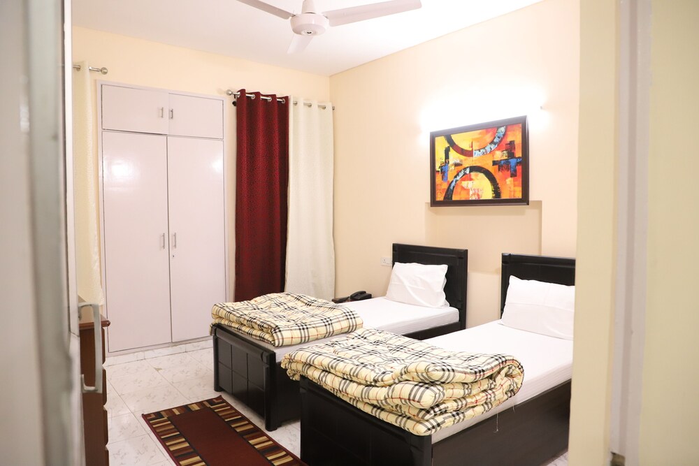 Maplewood Guest House In Delhi India Expedia - 
