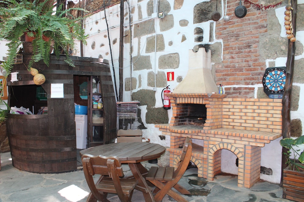 Photo - La Piedra Viva Agüimes , Siete hermanos