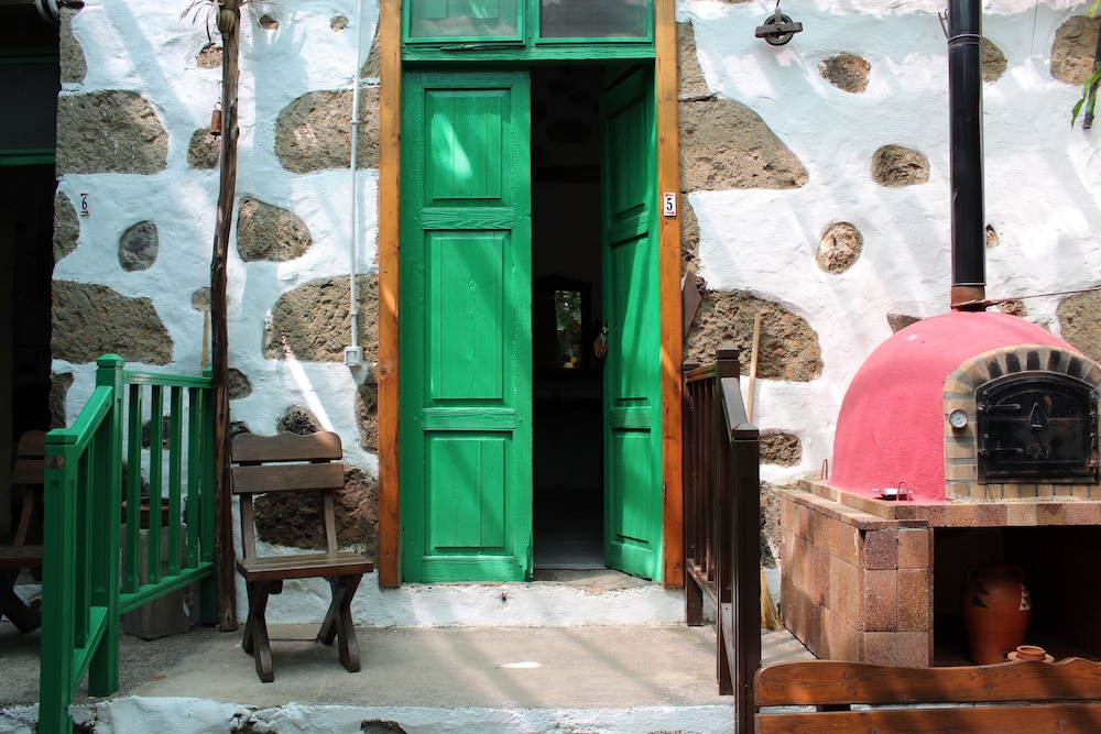 Photo - La Piedra Viva Agüimes , Siete hermanos