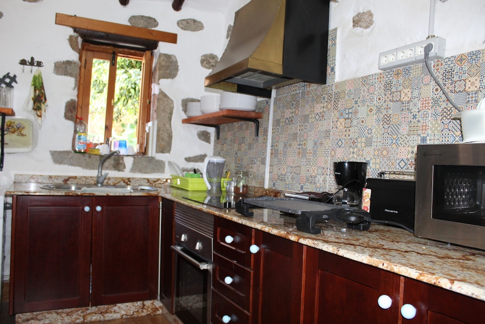 Photo - La Piedra Viva Agüimes , Siete hermanos