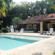 18 hoteles cerca de parque tematico