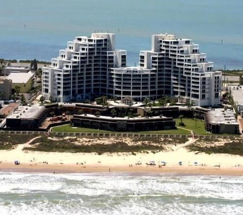 Newly Remodeled Beachfront Luxury South Padre Island Condo In