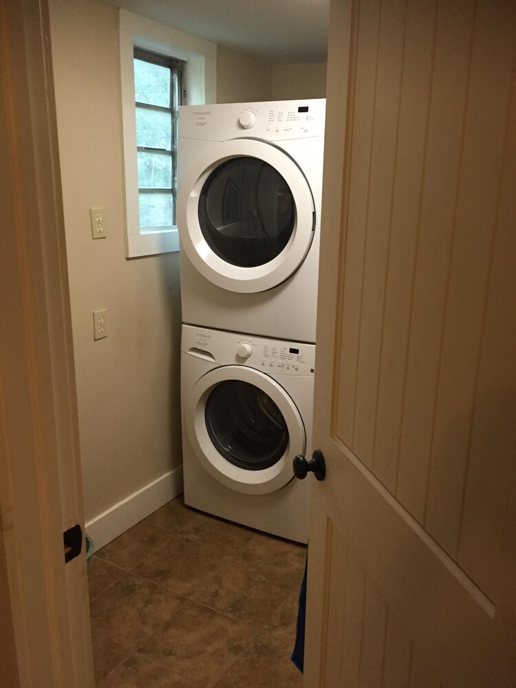 Historic Lakemont Cabin Near Lake Rabun - 3 bdrm/2bath