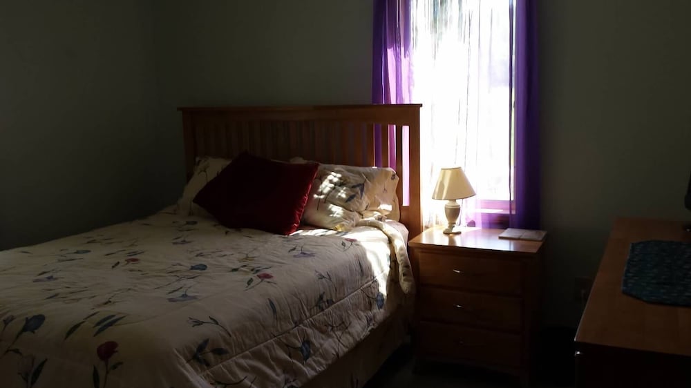 Spectacular Views; Pet Friendly; Family Friendly; Year Round Rental