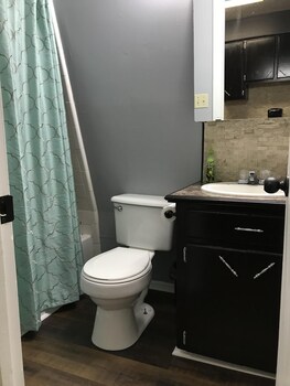 Cabin Overlooking Yarborough Landing And Millwood Lake 2020