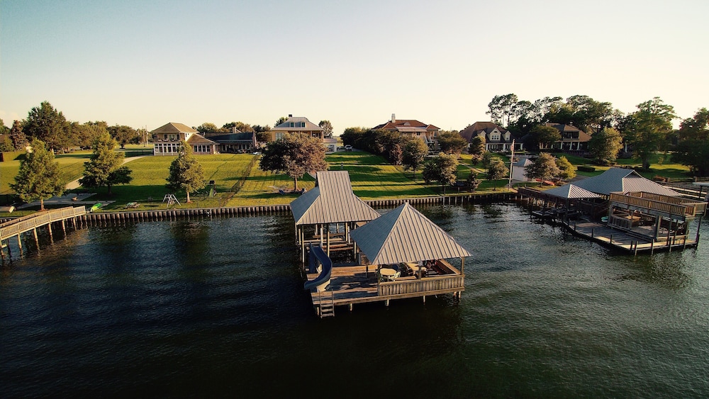 Large beautiful home on false river