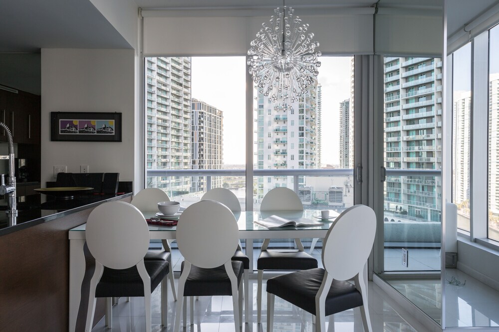 Icon Brickell W Hotel 2BE/2BA Dream Pad