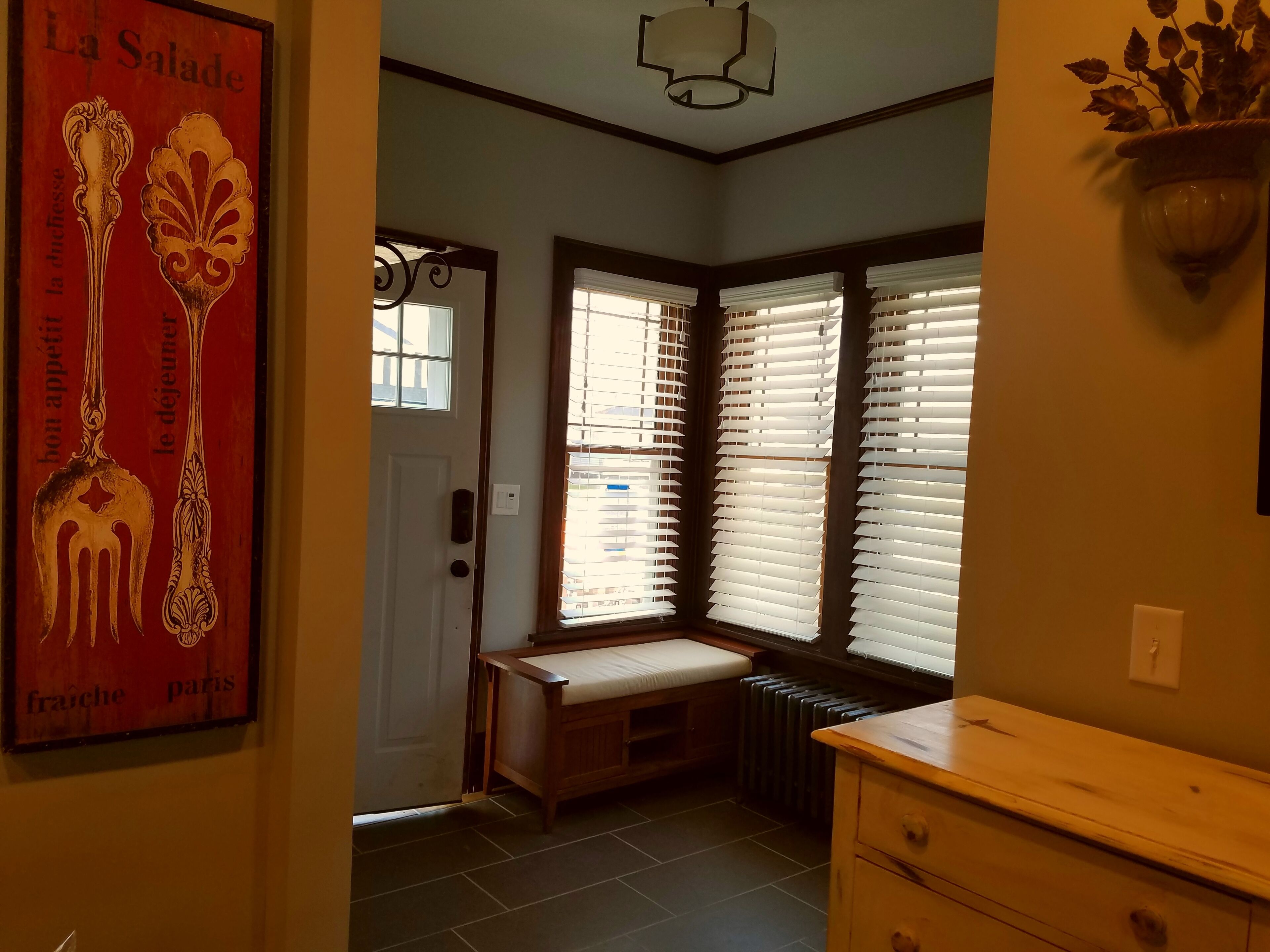 Amelia House - The Charm of Old and the Fun of Today in Superior, United States
