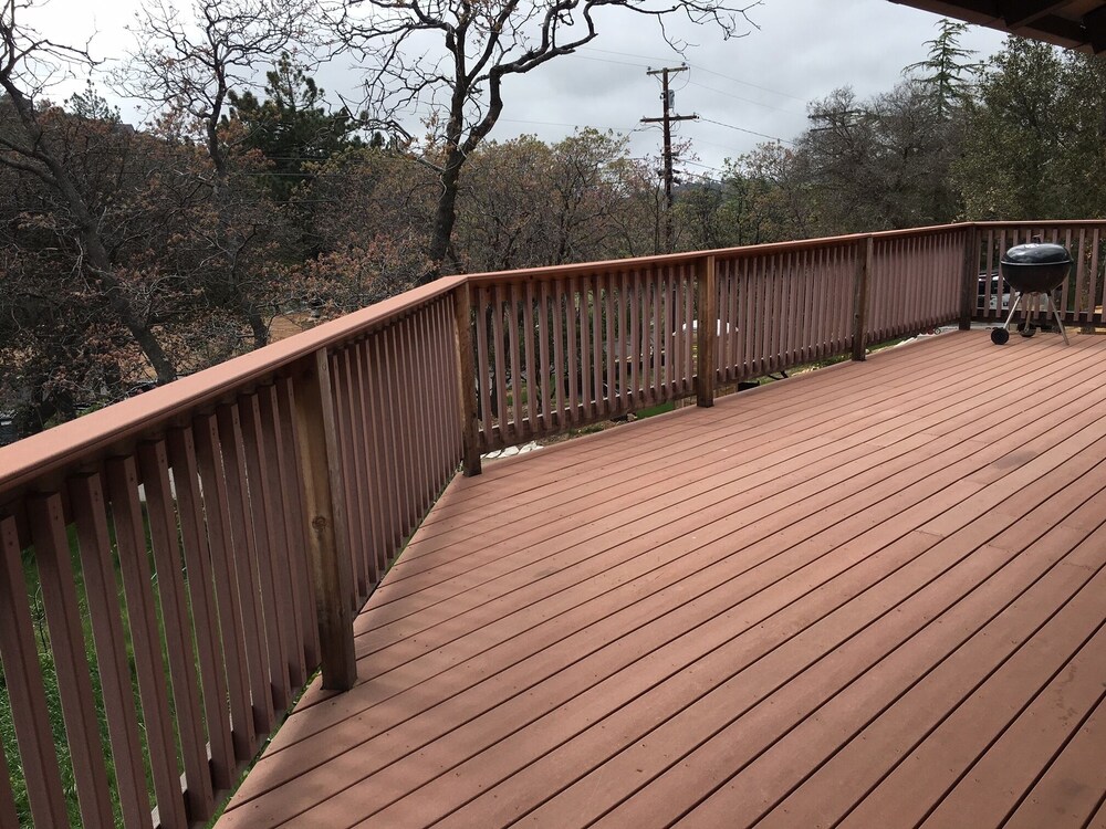 Pheasant Hill Cabin.  Cozy and dog friendly.