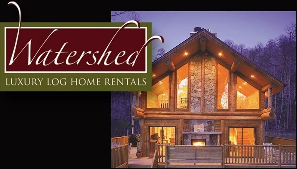 Cherokee Charm - Couple's Getaway Close to Casino - hot tub outdoor fireplace