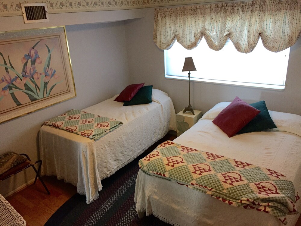 Tropical Beach Front Paradise WilburByTheSea Vrbo