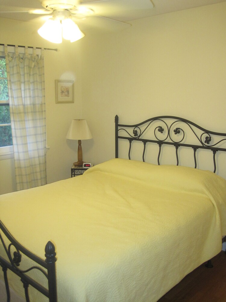 Beautiful Waterfront home with deep water dock on Onota Lake