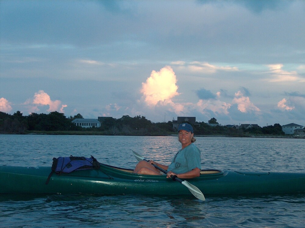 Unique, Romantic, Cozy, Island Cottage on #1 Beach in America