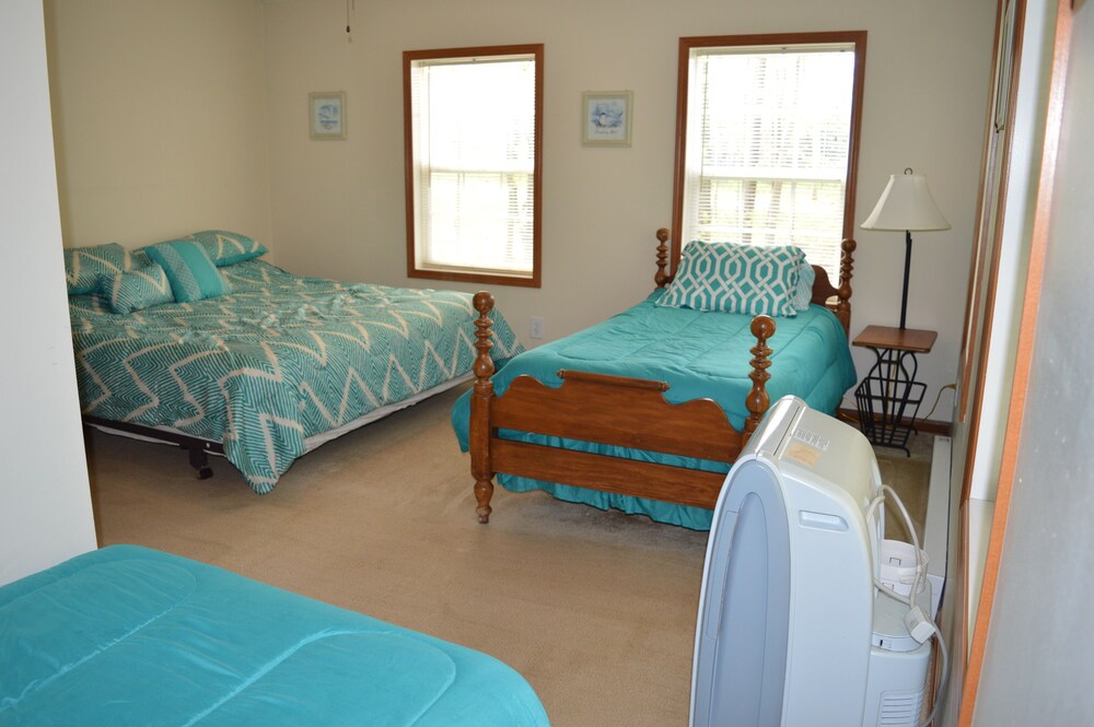 The ideal Kelleys Island family vacation rental, Kelleys Island Room