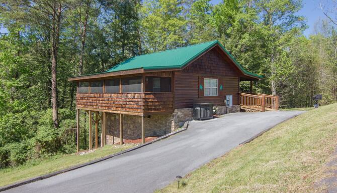 Romantic Cabin Near Fishing Pond Screen Porch Hot Tub Free Wifi Pets Ok Privacy In Expedia