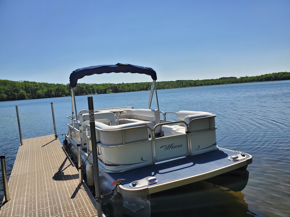 Historic Cabin on Big Elbow Lake. MIDWEEK SPECIALS June and August