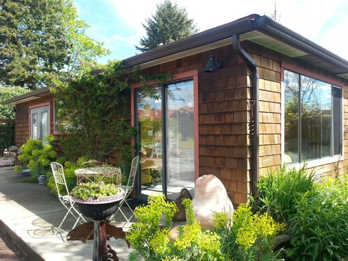 Best Cabins In Black Creek For 2020 Find Cheap 60 Cabins Rentals