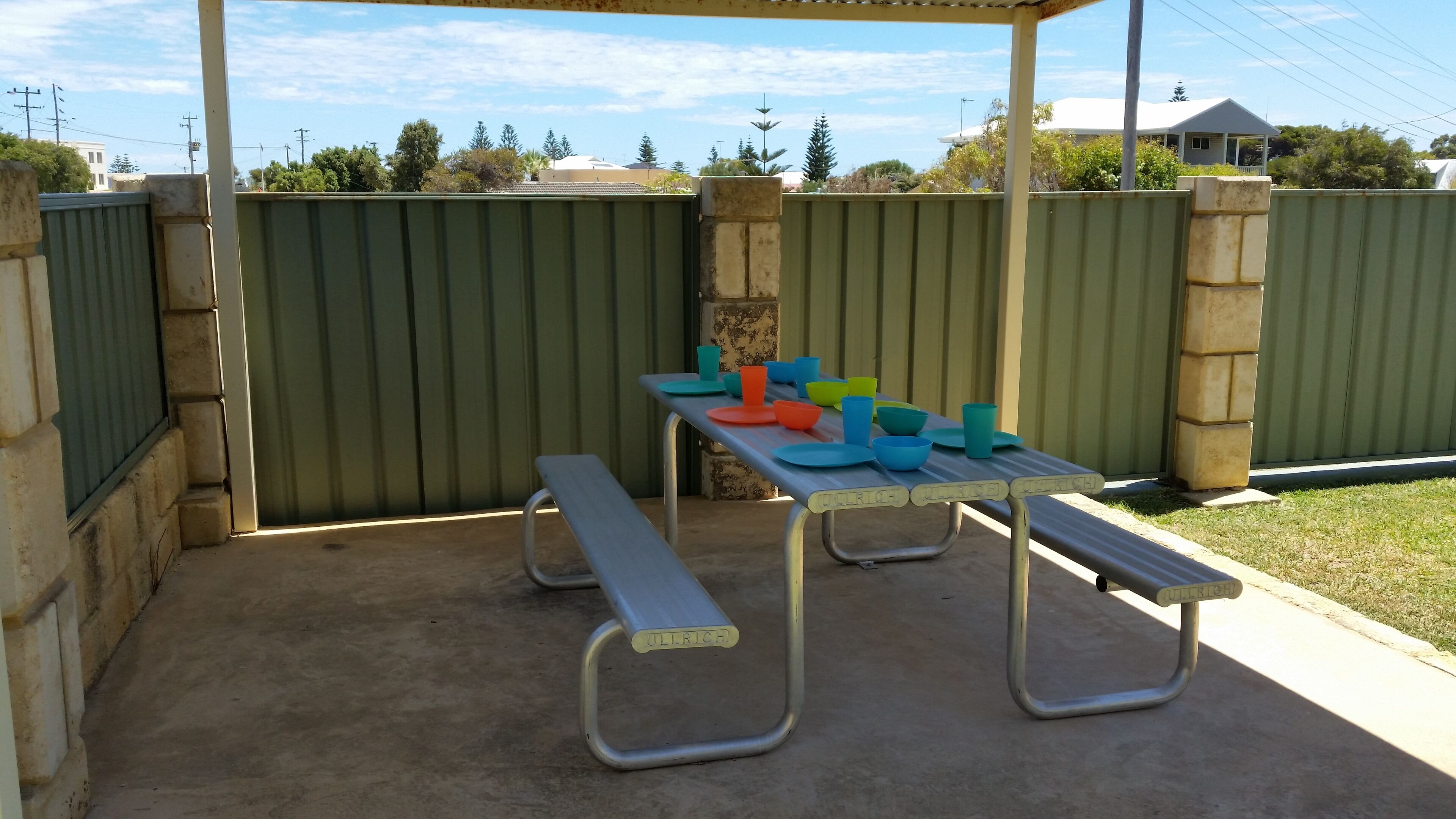 Happy Holidays Pet Friendly, Ledge Point