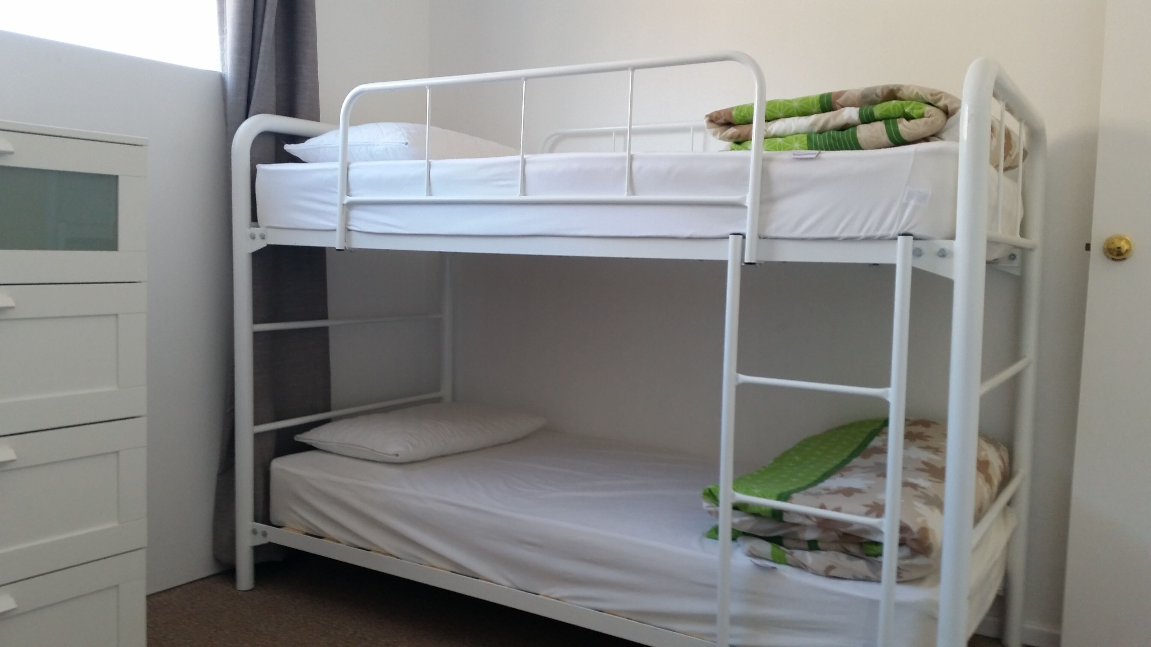 Happy Holidays Pet Friendly, Ledge Point