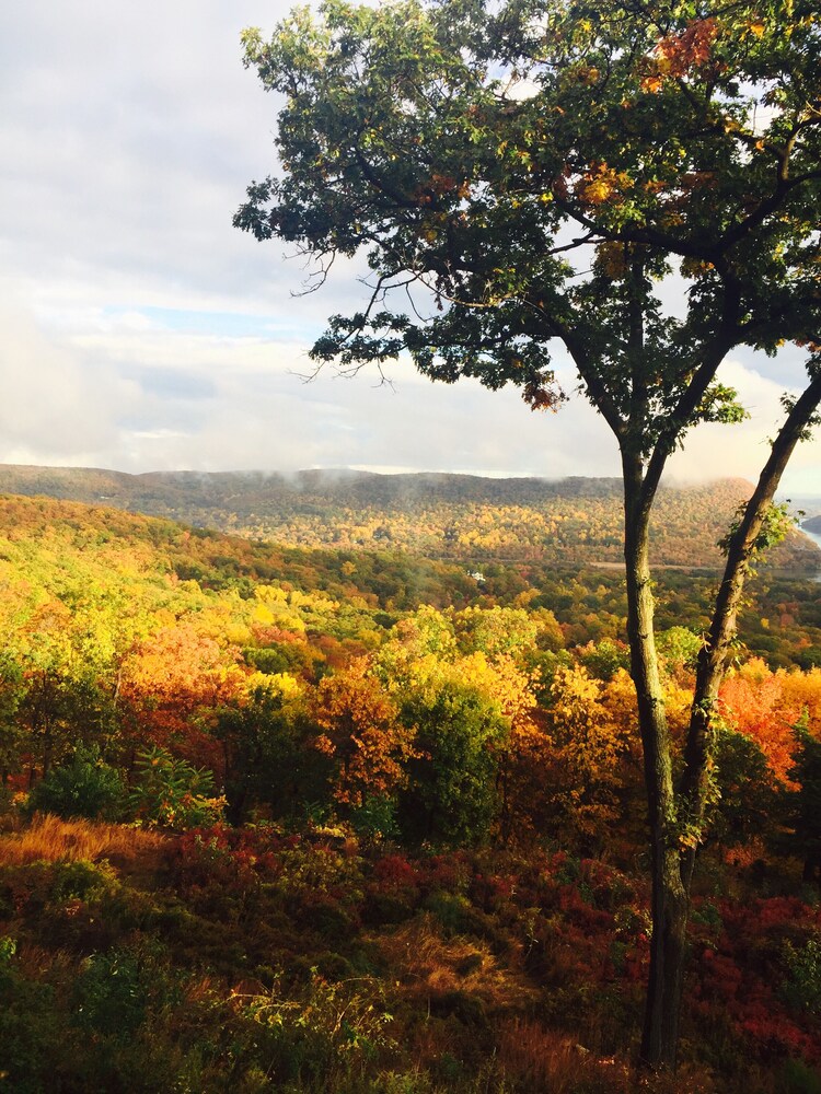 Serene Mountain Top Views overlooking Hudson River and Surrounding Highlands