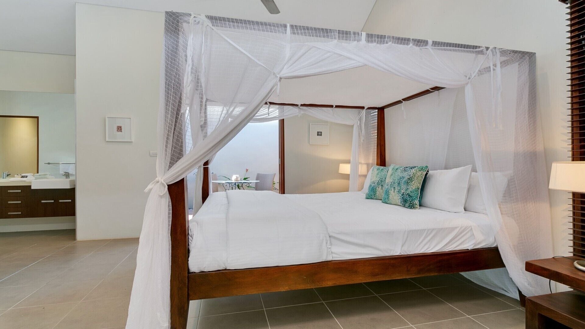 PALM COVE/Winning Figtree Tropical Villas