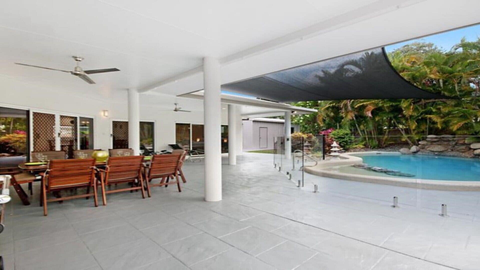 CRISTAL @ CLIFTON BEACH