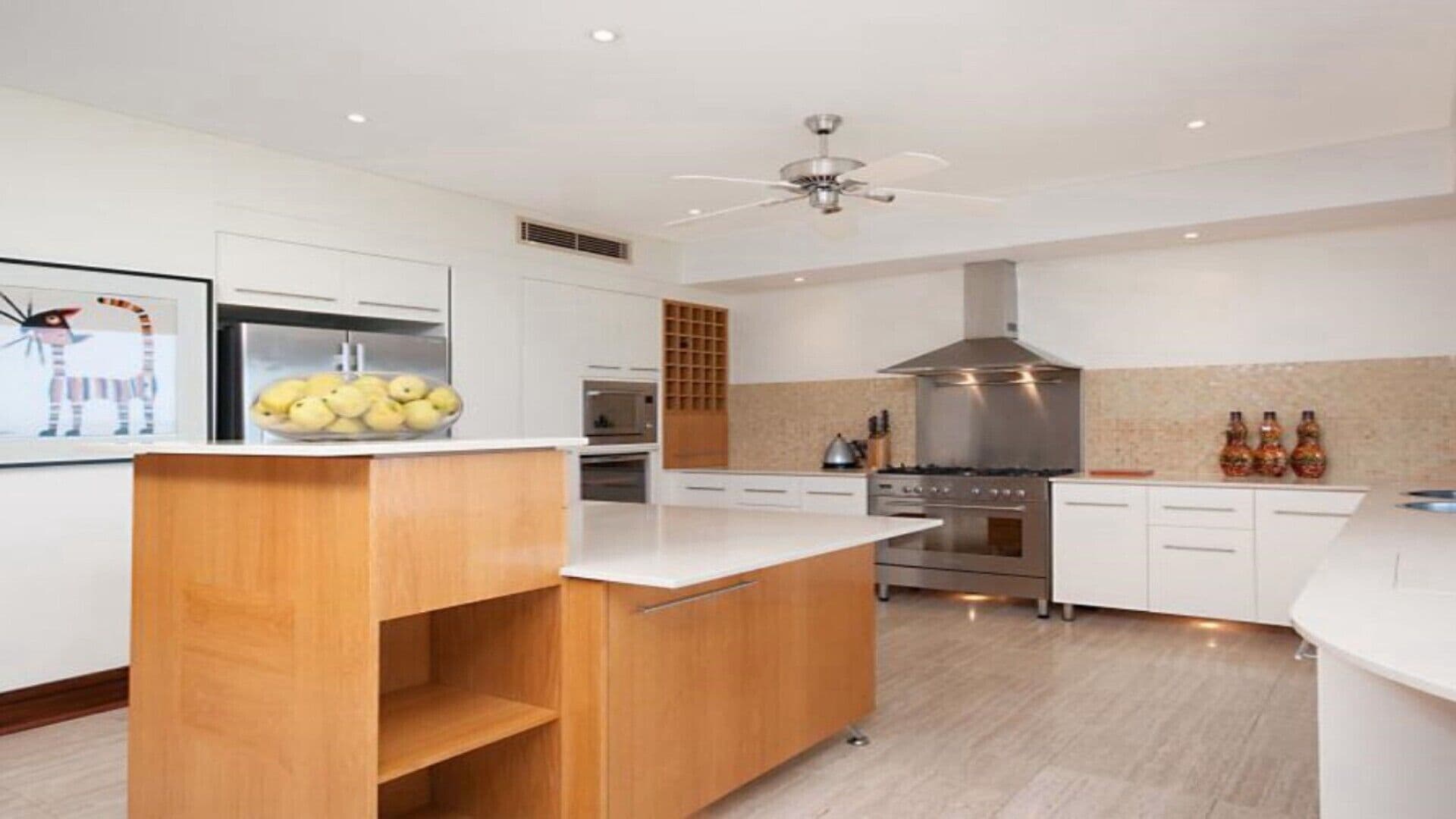 MUNBILLA@BUCHANS POINT PALM COVE