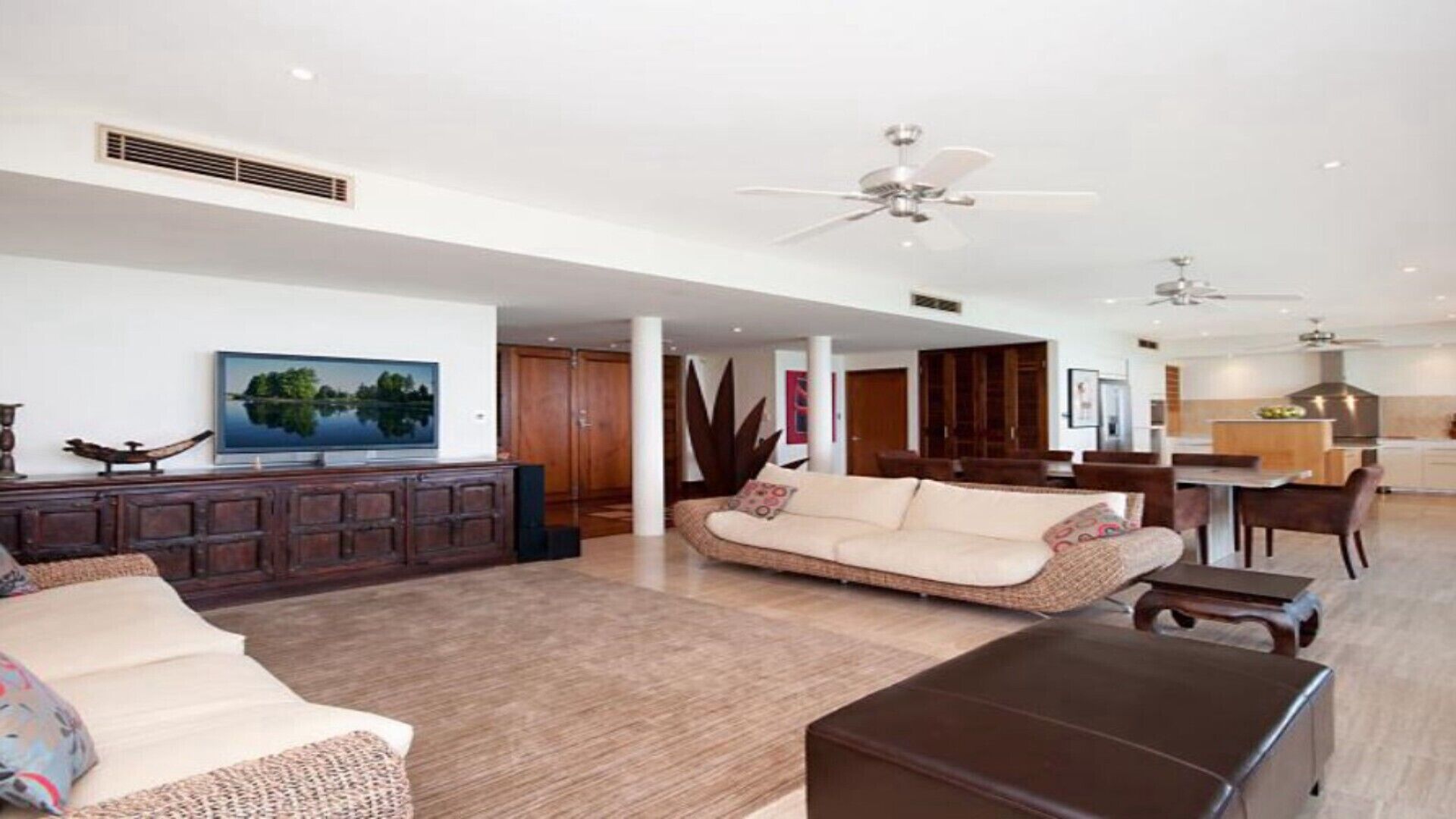 MUNBILLA@BUCHANS POINT PALM COVE