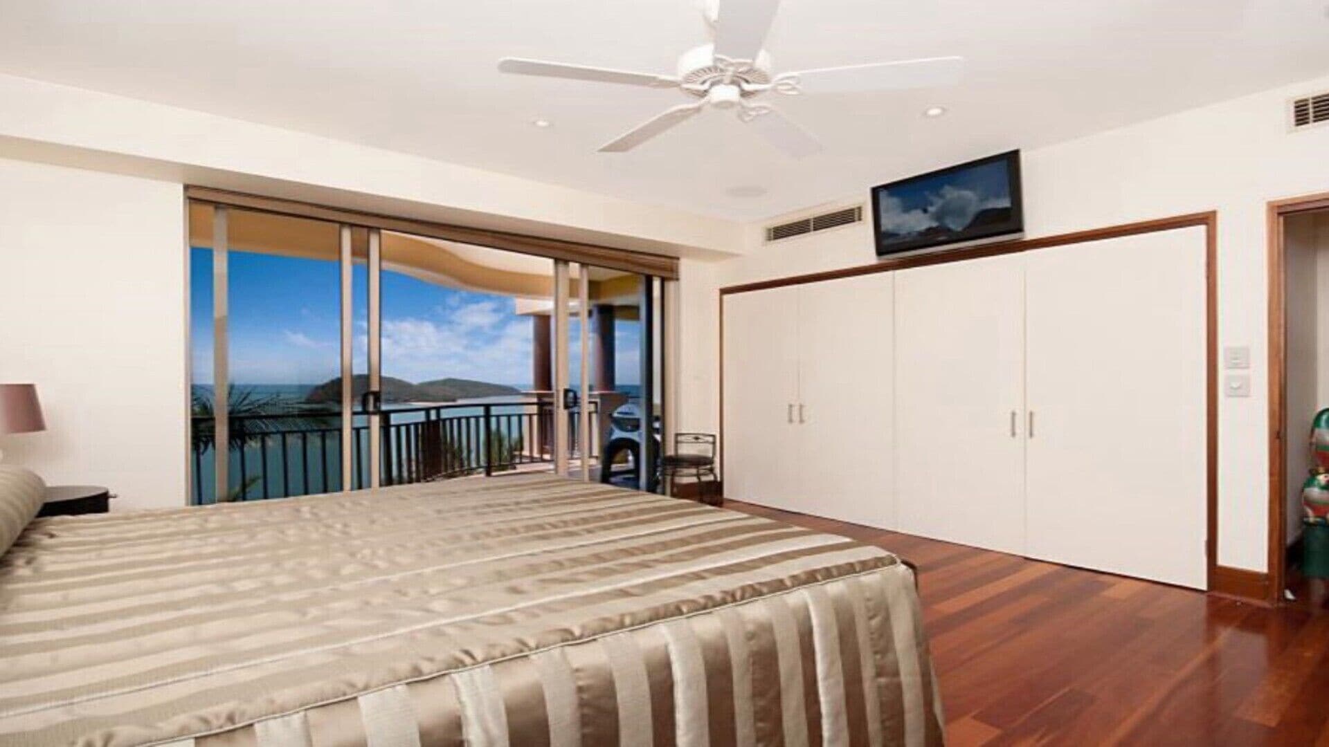 MUNBILLA@BUCHANS POINT PALM COVE