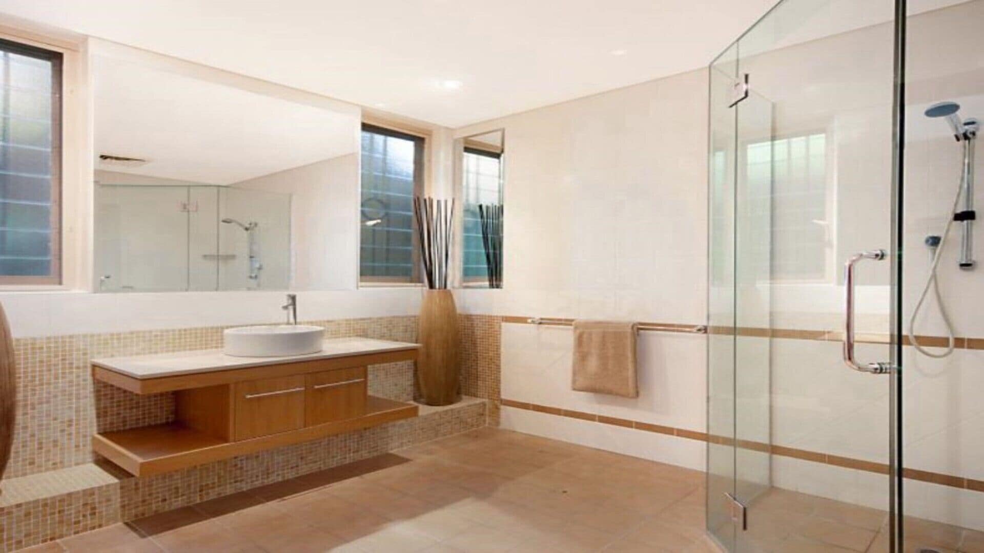 MUNBILLA@BUCHANS POINT PALM COVE