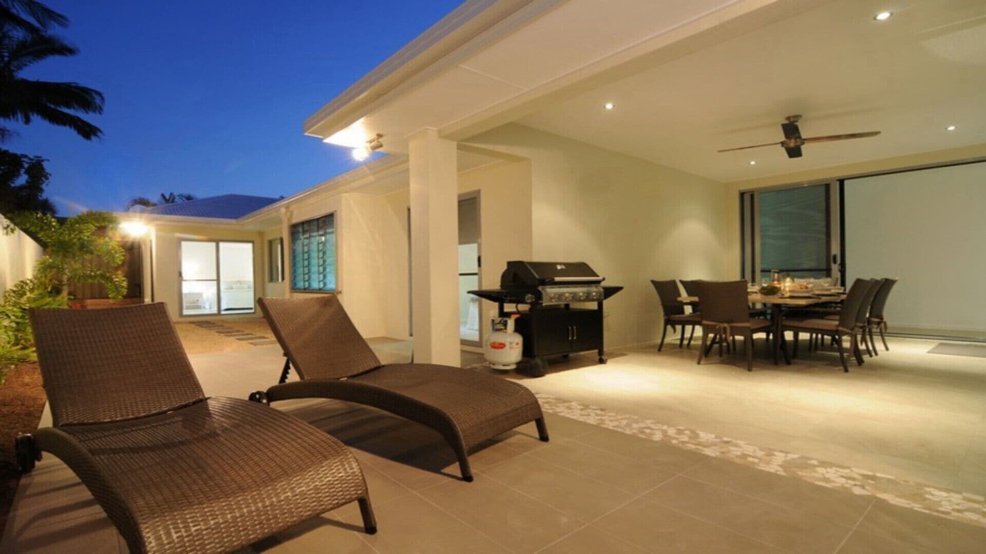 BEACH RETREAT @ PALM COVE