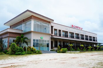 Capital 399 Kelayang Beach Hotel  Tanjung Pandan   23 Room Prices