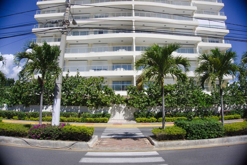 Beautiful Apartment at Club Hemingway, Juan Dolio in Guayacanes Best