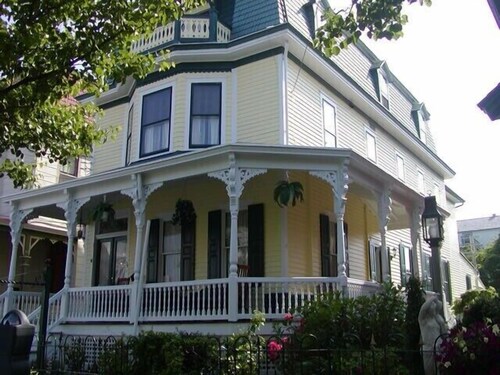 The Breakers At Cape May A Victorian Beach House Rental In
