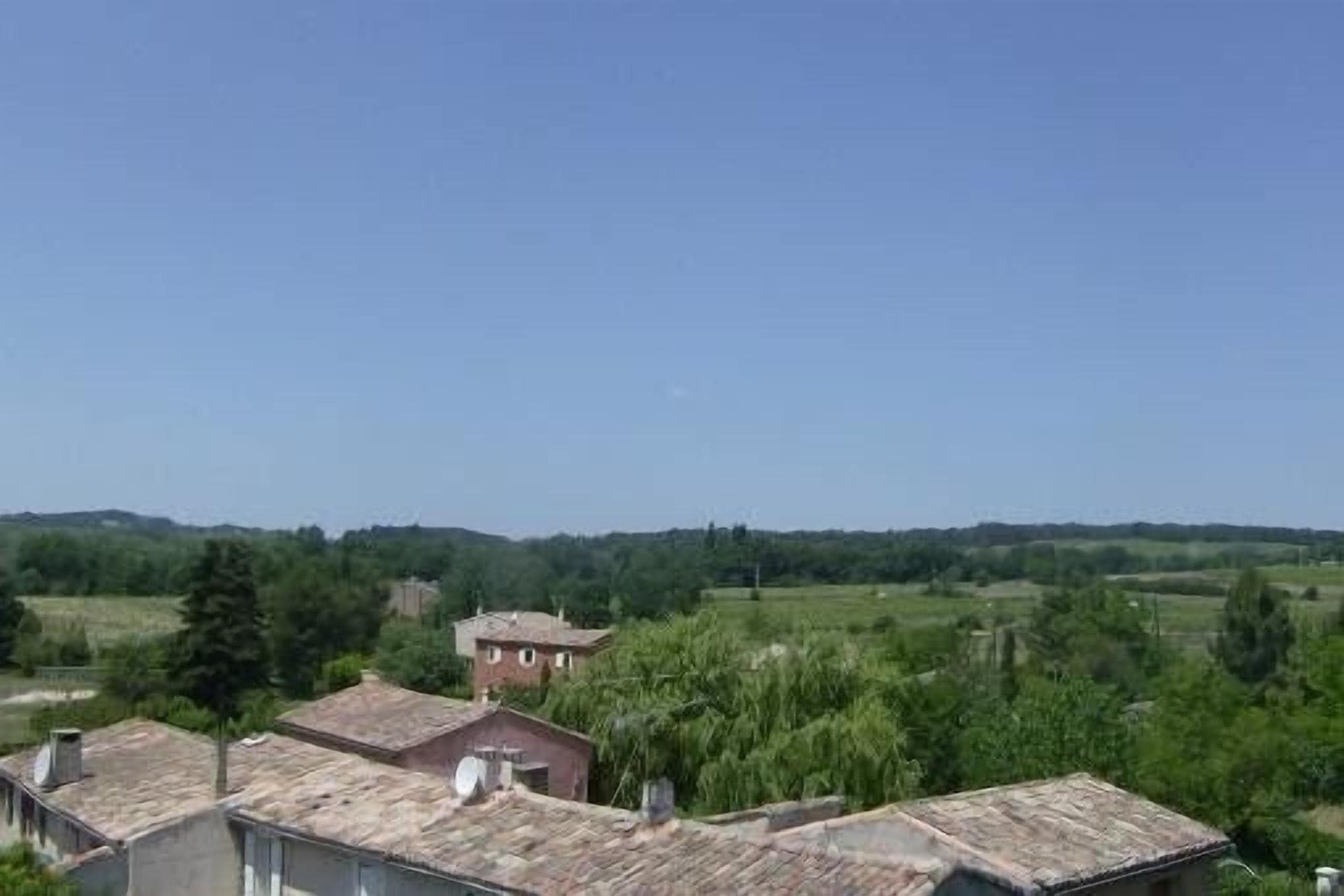Air-conditioned Country Cottage With Wifi and Shaded Terrace Facing the Luberon in Roussillon in Roussillon, France